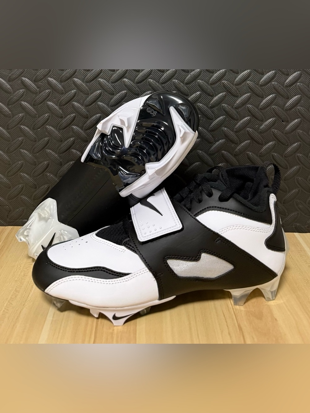 Nike Vapor Edge Air Diamond Turf 93 TD ‘White Black’ HF5298-101 Mens Sizes